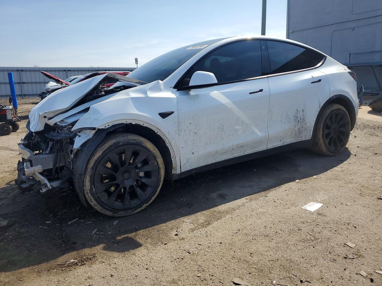 2021 Tesla Model Y Long Range, VIN 5YJYGDEE6MF294571 — Front end