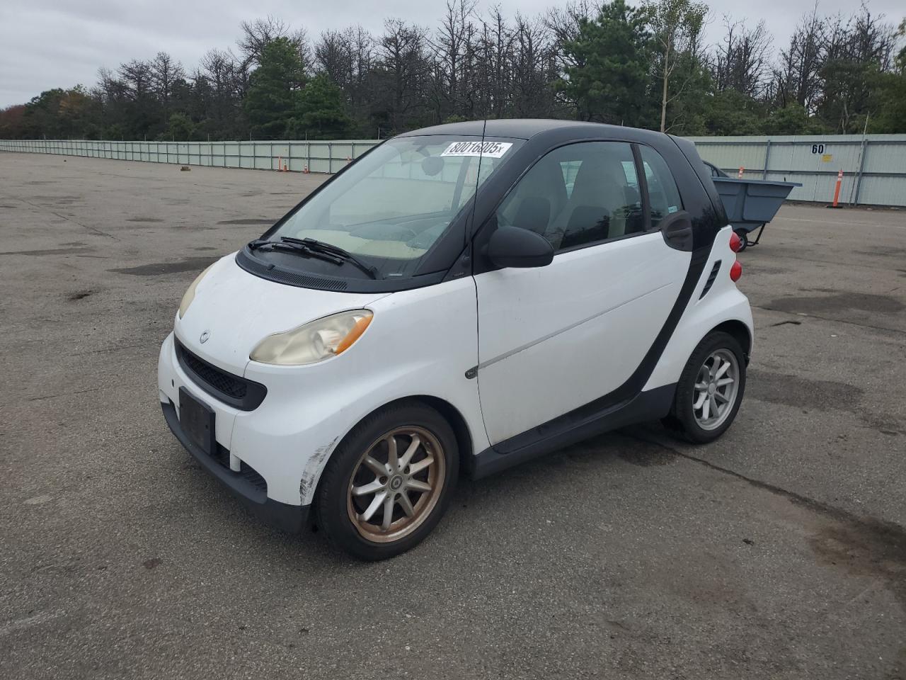 2010 Smart fortwo Pure, VIN WMEEJ3BA0AK333591 — Minor dents and scratches