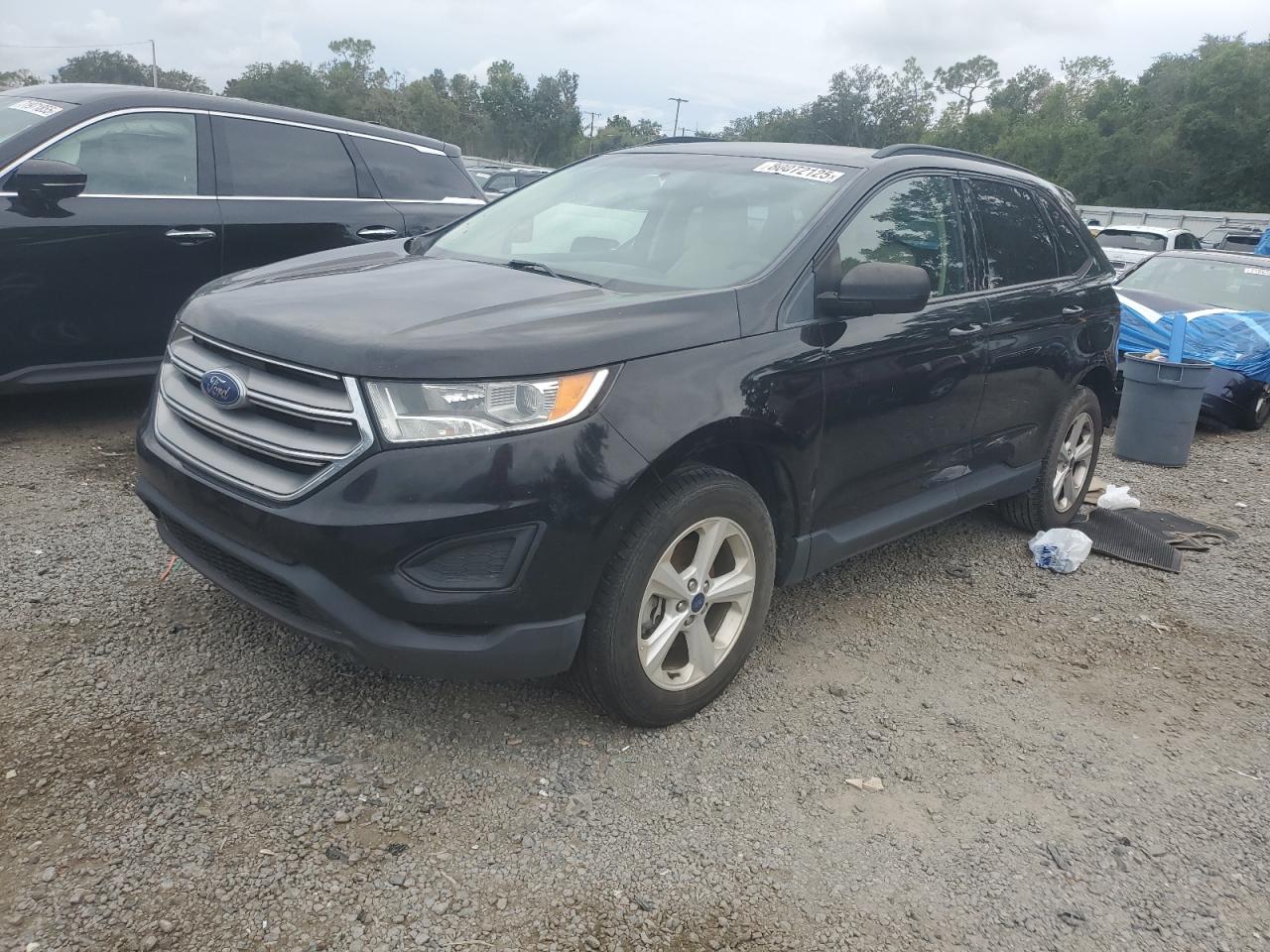 2017 Ford Edge SE, VIN 2FMPK3G9XHBC20802 — Rear end