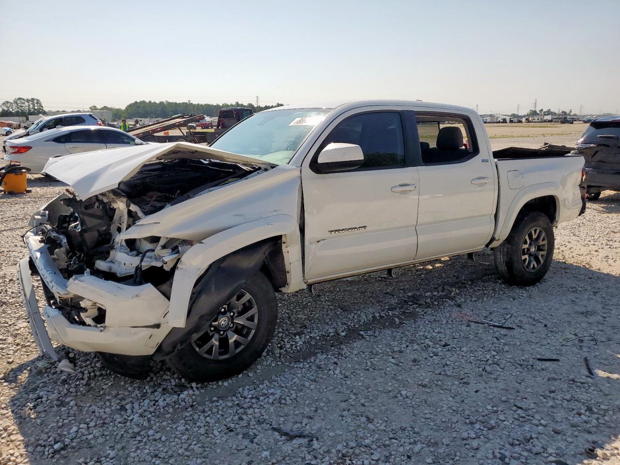 2023 Toyota Tacoma SR5, VIN 3TMAZ5CN2PM197775 — Front end