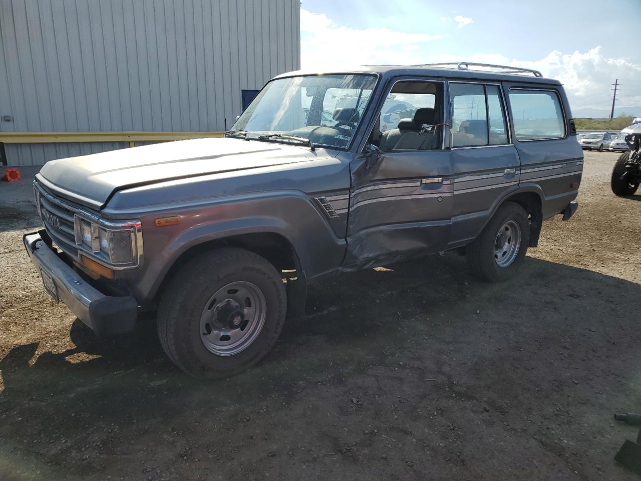 1988 Toyota Land Cruiser, VIN JT3FJ62G0J0090776 — Side