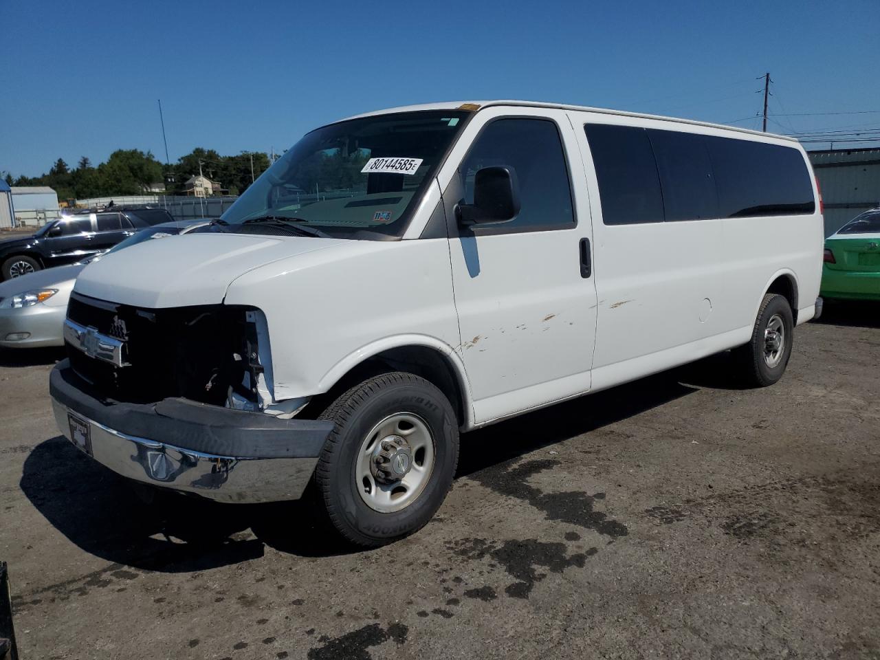 2008 Chevrolet Express Passenger, VIN 1GAHG39KX81226016 — Front end