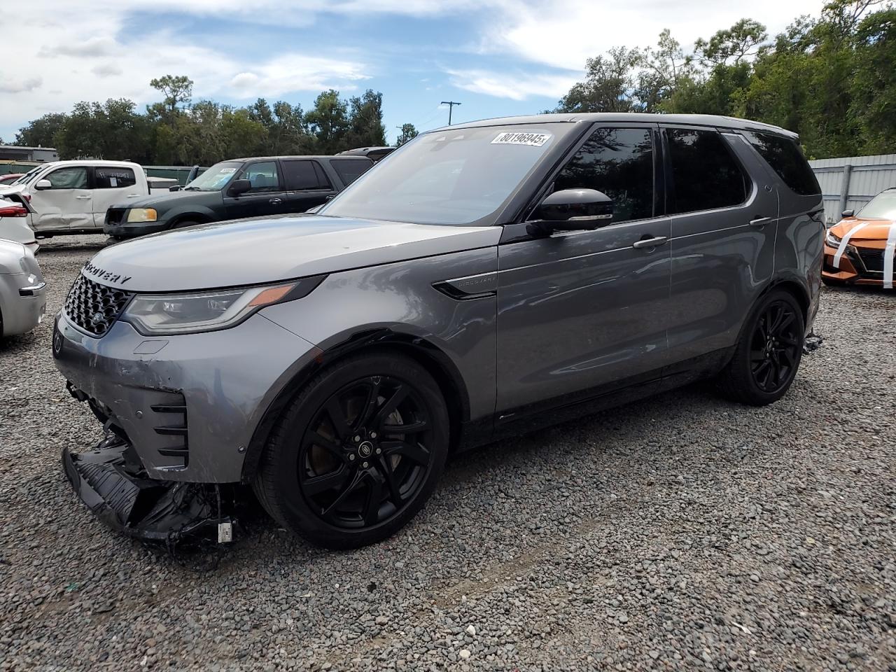2021 Land Rover Discovery S R-Dynamic, VIN SALRT2RX9M2450694 — Front end