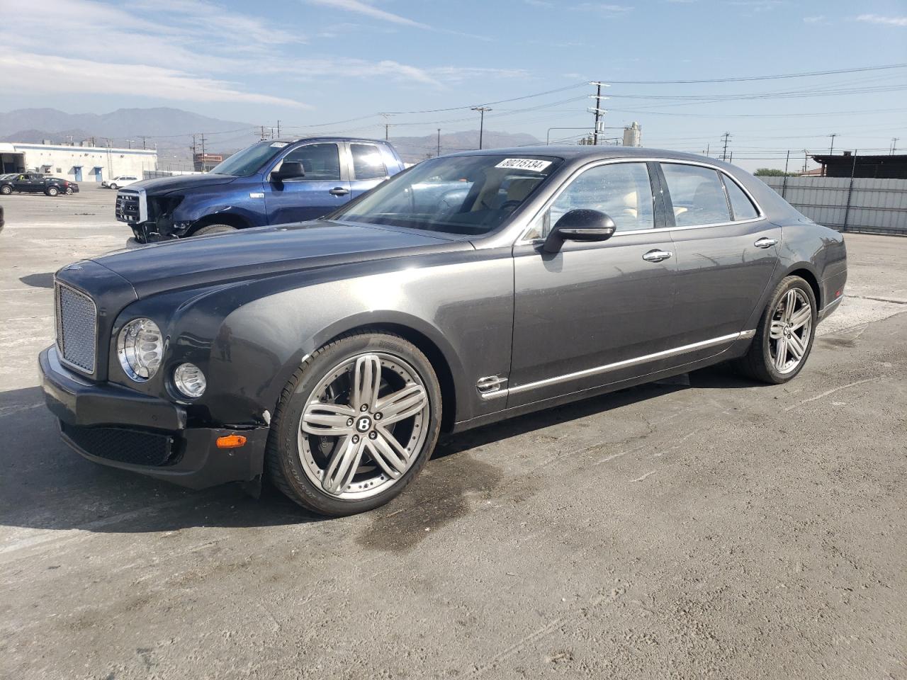2011 Bentley Mulsanne, VIN SCBBB7ZH3BC015570 — Front end