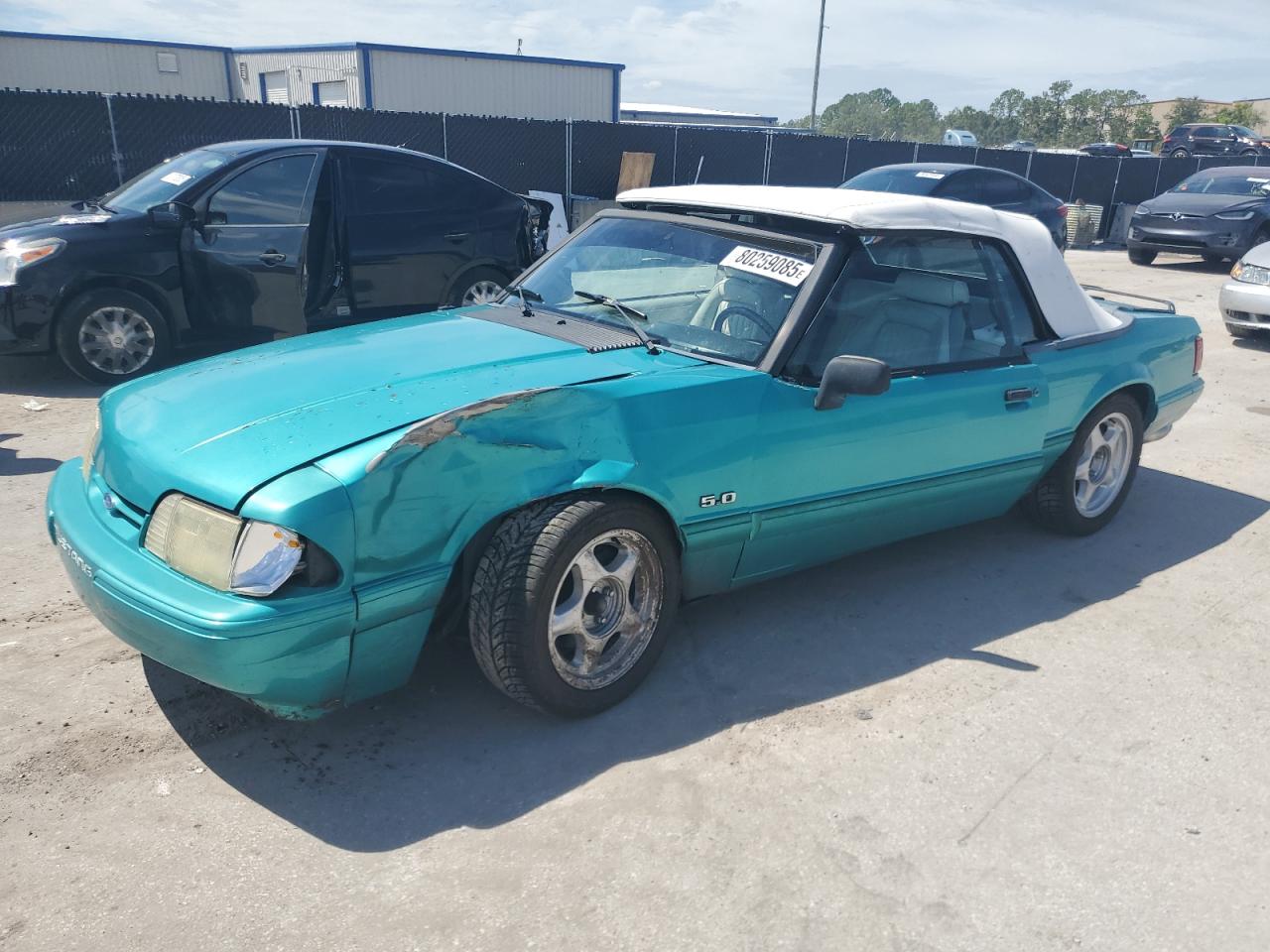 1992 Ford Mustang LX Sport, VIN 1FACP44E9NF130150 — Front end