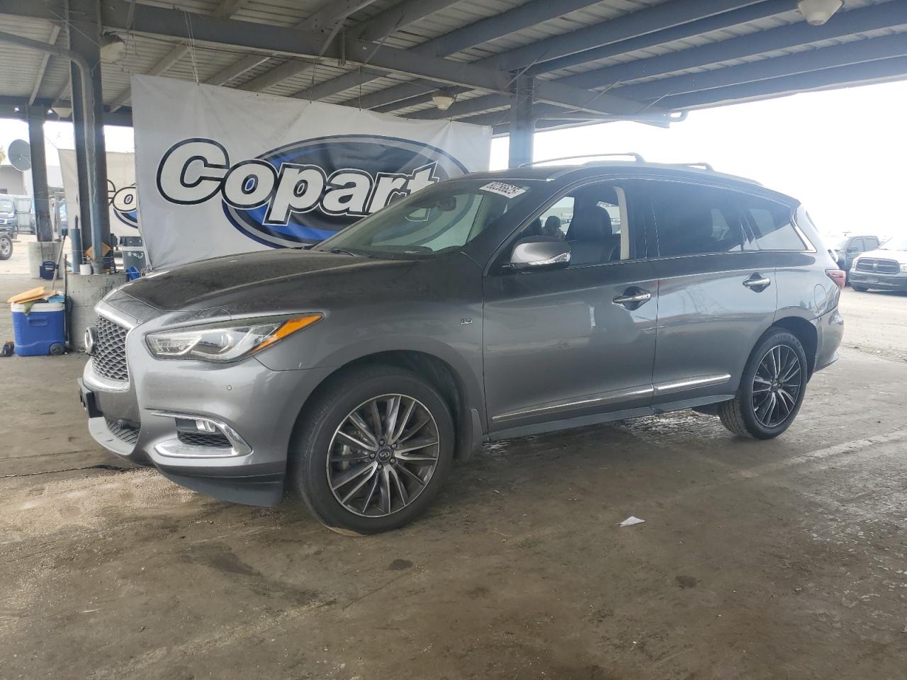 2019 Infiniti QX60 Luxe, VIN 5N1DL0MM6KC523090 — Engine fire