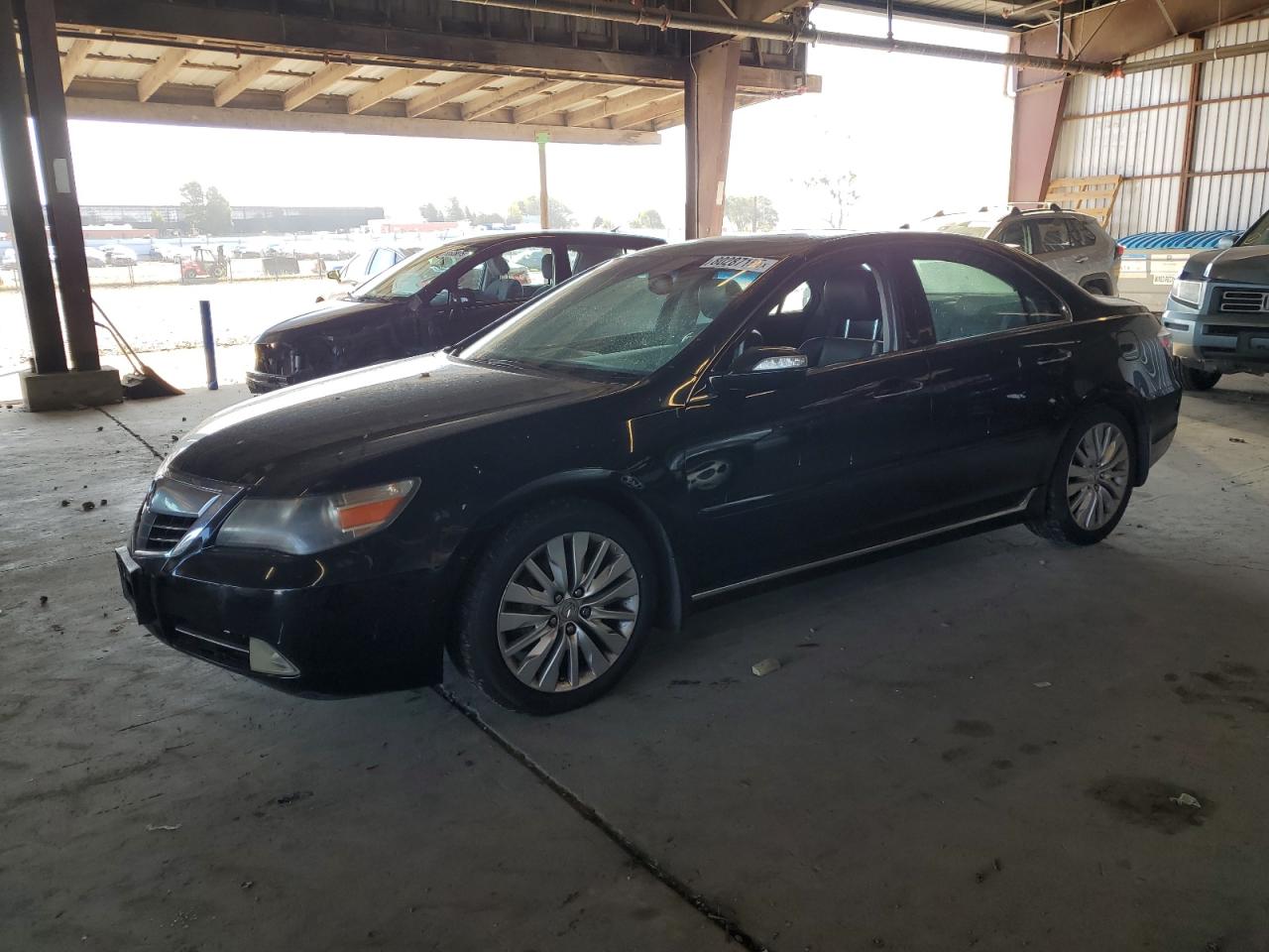 2011 Acura RL Technology, VIN JH4KB2F65BC000134 — Side