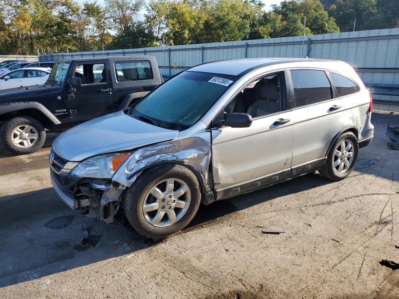 2011 Honda CR-V SE, VIN JHLRE3H43BC004730 — Front end
