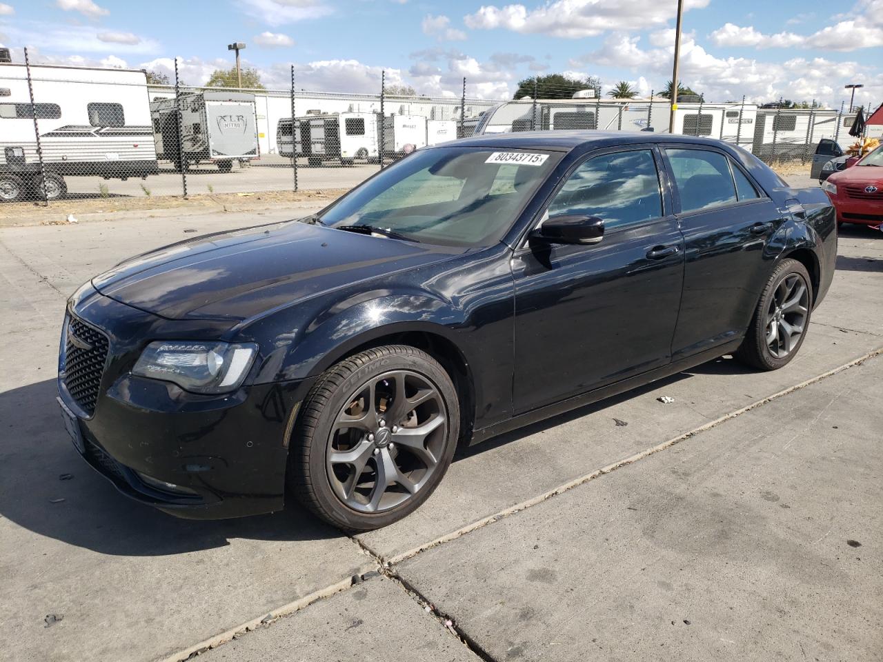 2021 Chrysler 300 S, VIN 2C3CCABG9MH505075 — Перед