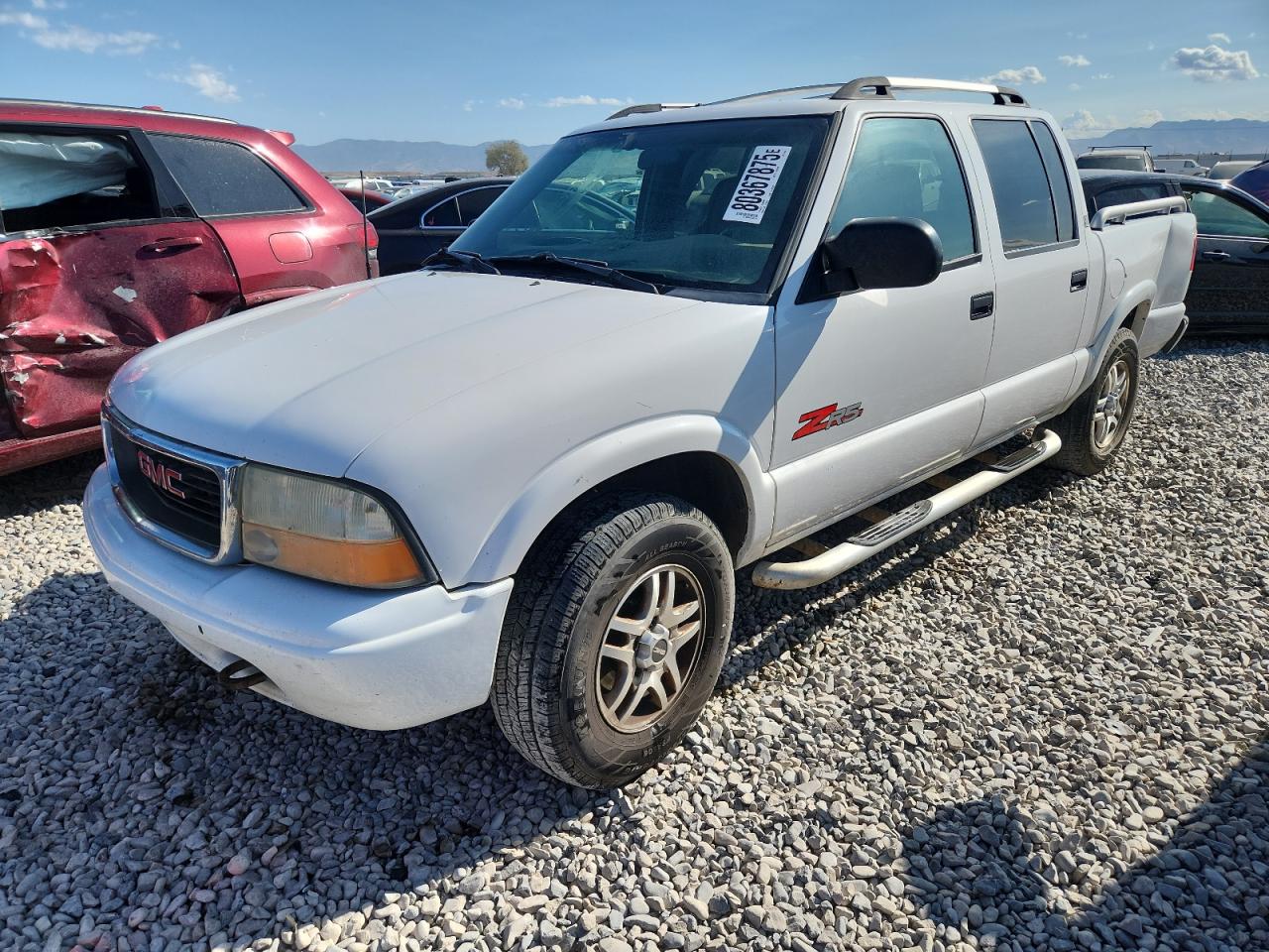 2004 GMC Sonoma SLS, VIN 1GTDT13X74K141665 — Зад