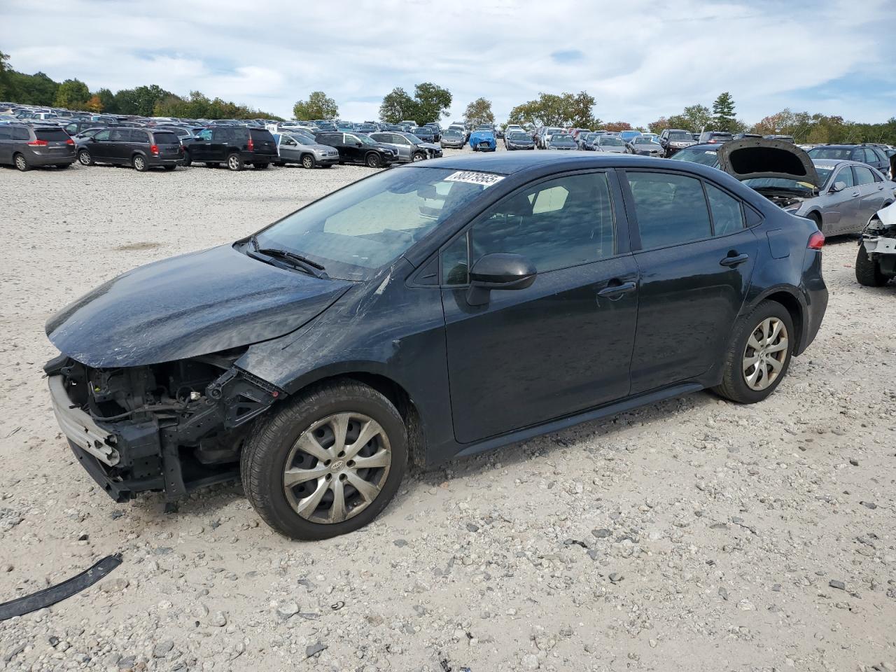 2020 Toyota Corolla LE, VIN JTDEPRAE2LJ020183 — Перед