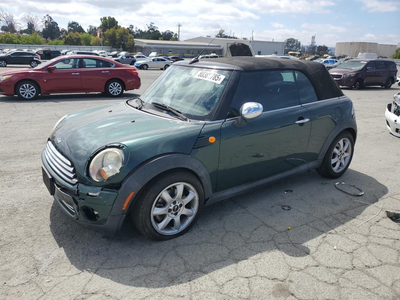 2010 MINI Convertible, VIN WMWMR3C59ATZ19444 — Перед