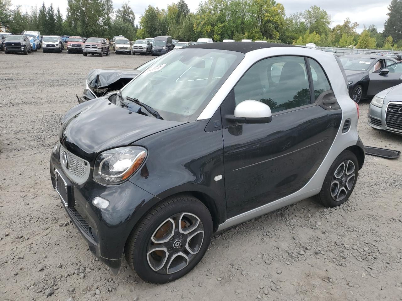 2019 Smart fortwo Pure, VIN WMEFJ9BA2KK371512 — Minor dents and scratches