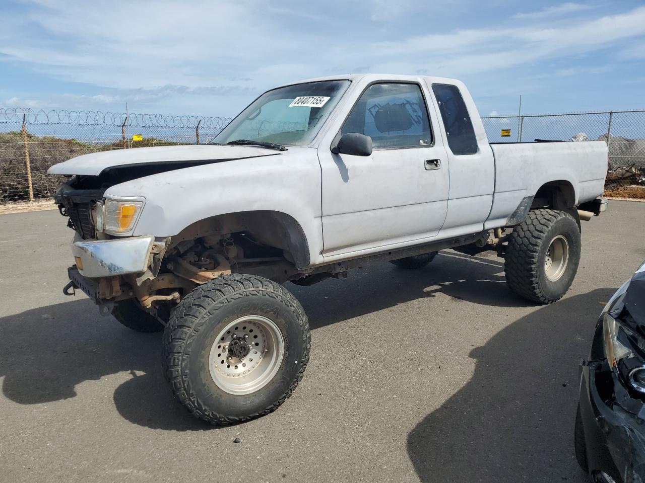 1994 Toyota 4WD Compact Trucks, VIN JT4VN13D0R5141002 — Front end