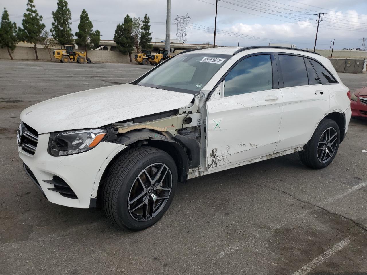 2019 Mercedes-Benz GLC 300, VIN WDC0G4JB0KV145431 — Front end