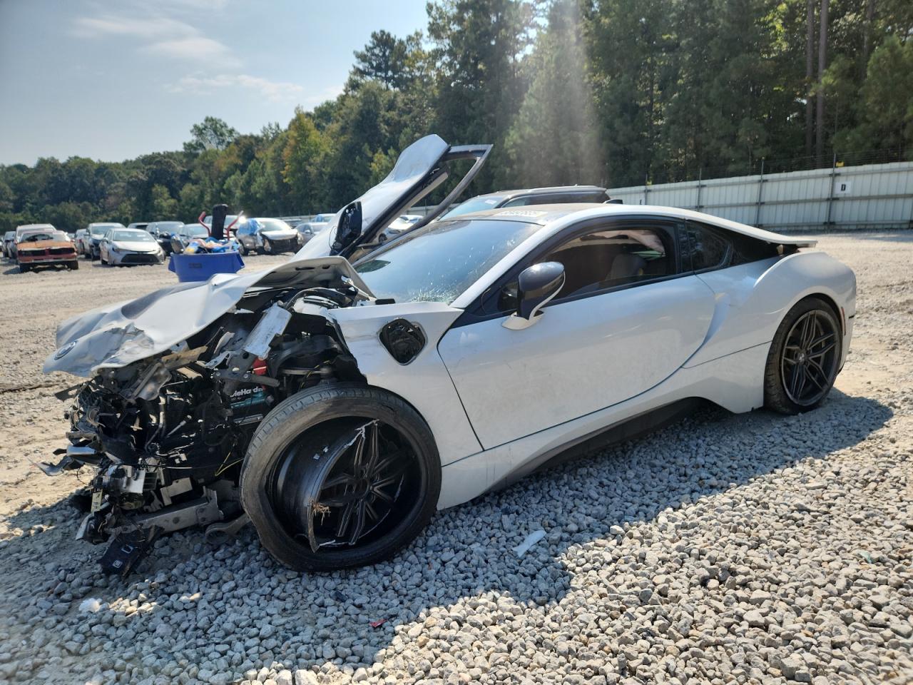2014 BMW i8, VIN WBY2Z2C58EVX64088 — Перед