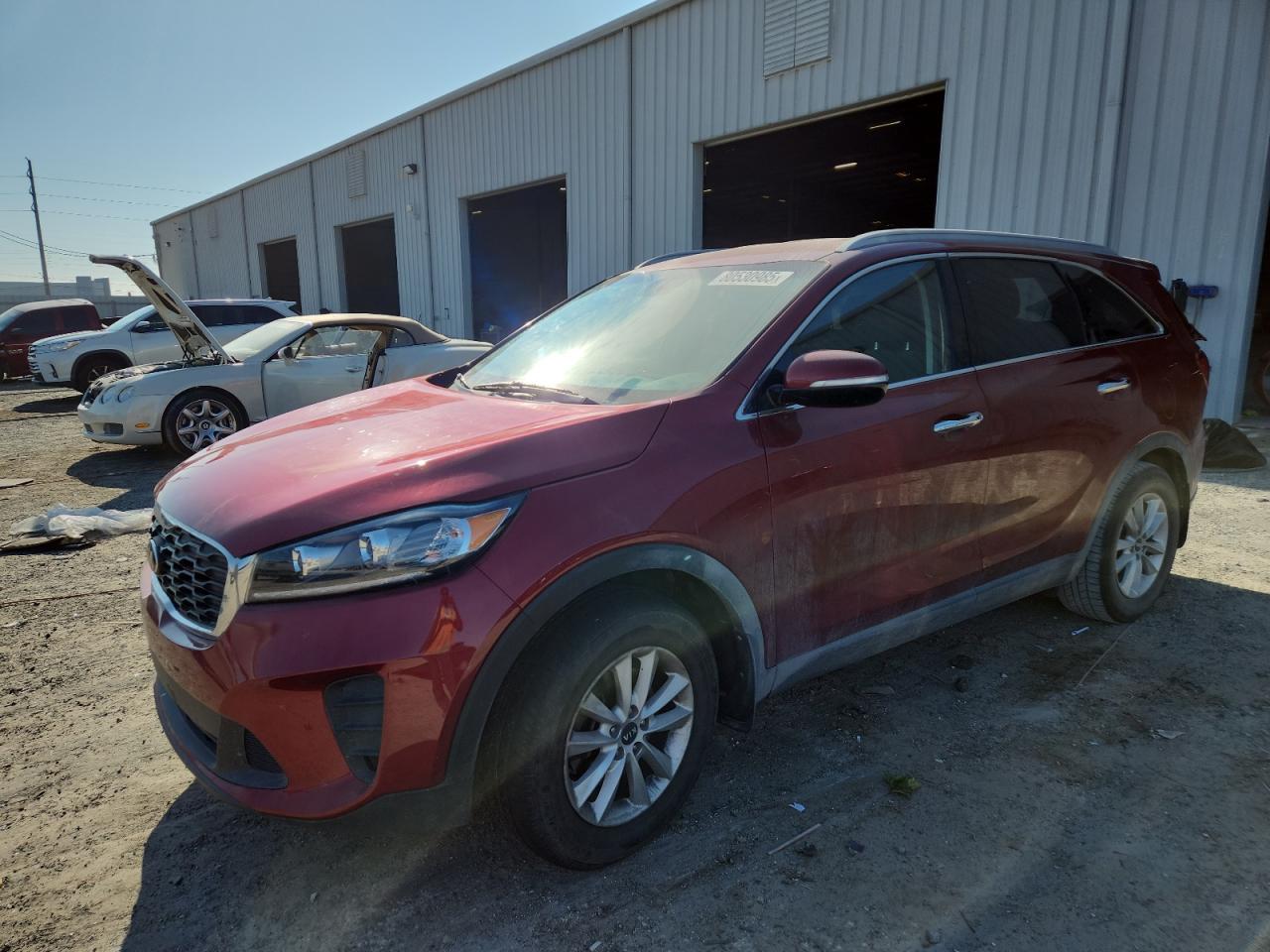 2019 Kia Sorento L, VIN 5XYPG4A39KG536498 — Rear end