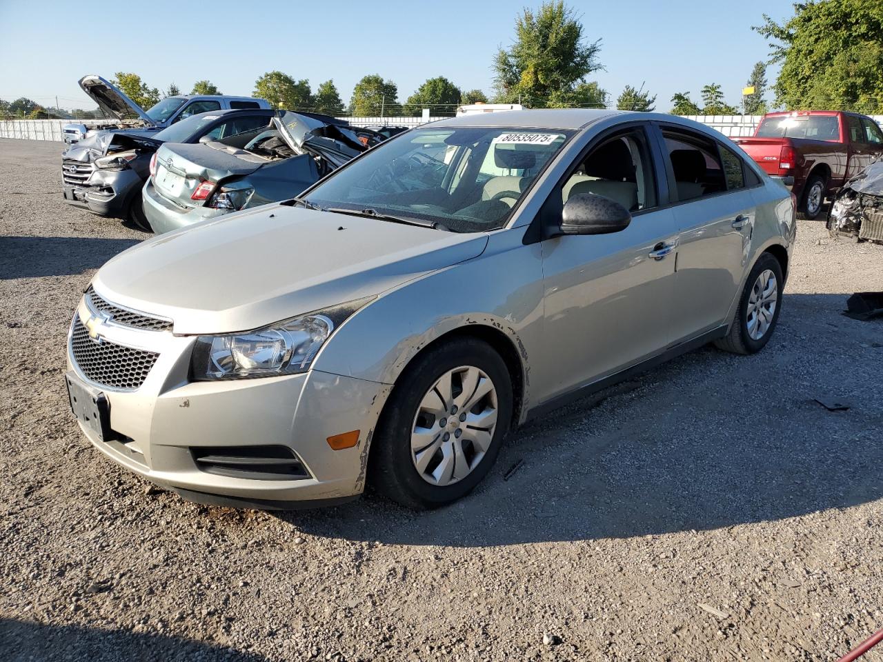 2014 Chevrolet Cruze 2LS, VIN 1G1PL5SH6E7155262 — Front end