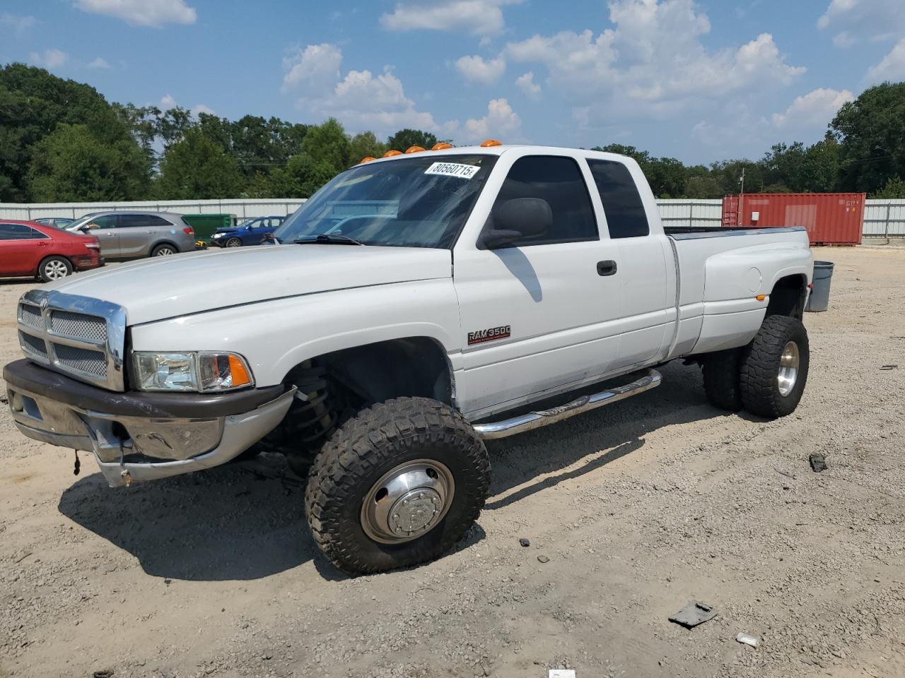 1999 Dodge 3500, VIN 1B7MF336XXJ597387 — Перед