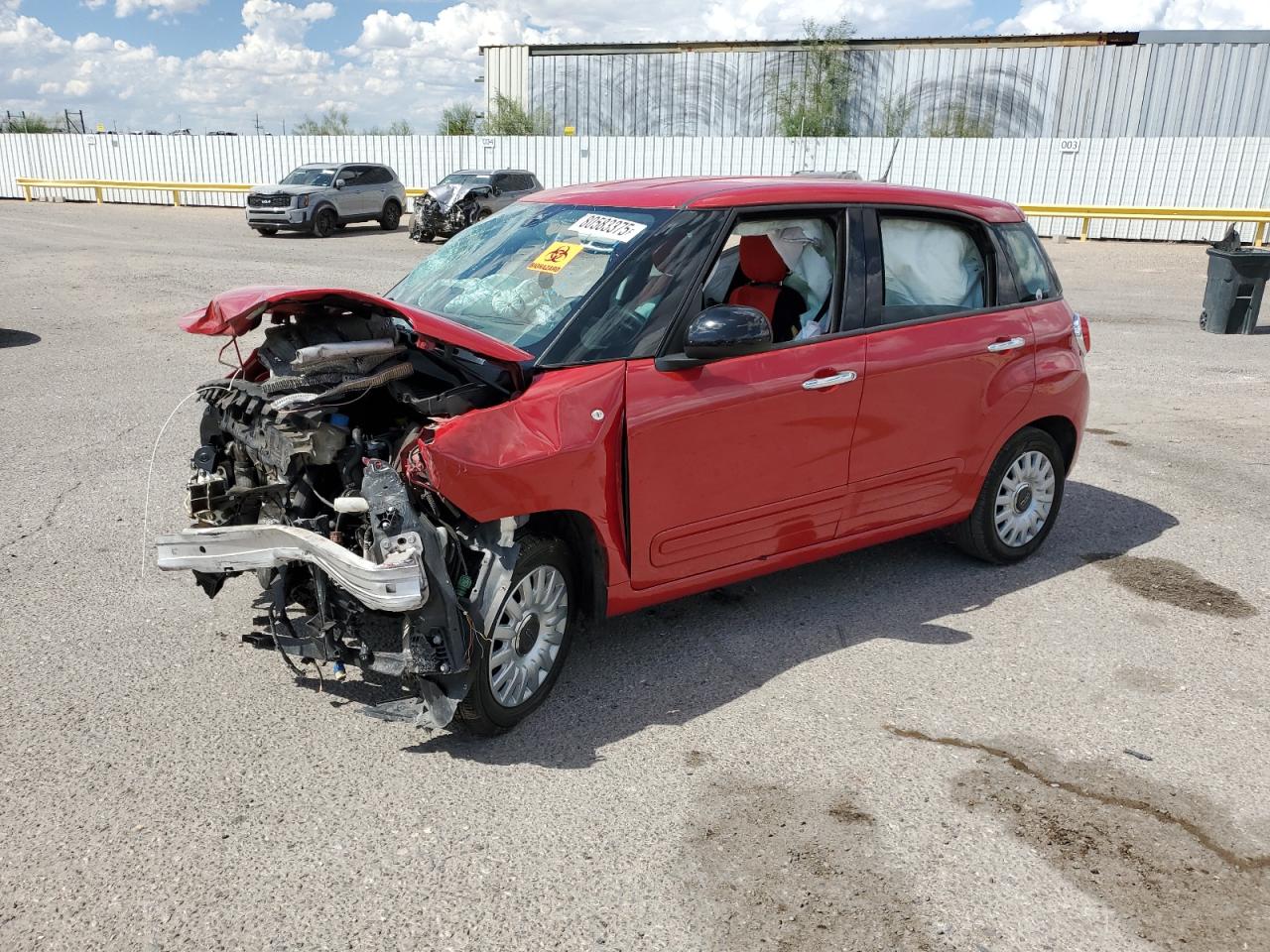 2016 FIAT 500L Pop, VIN ZFBCFAAH2GZ038327 — Front end