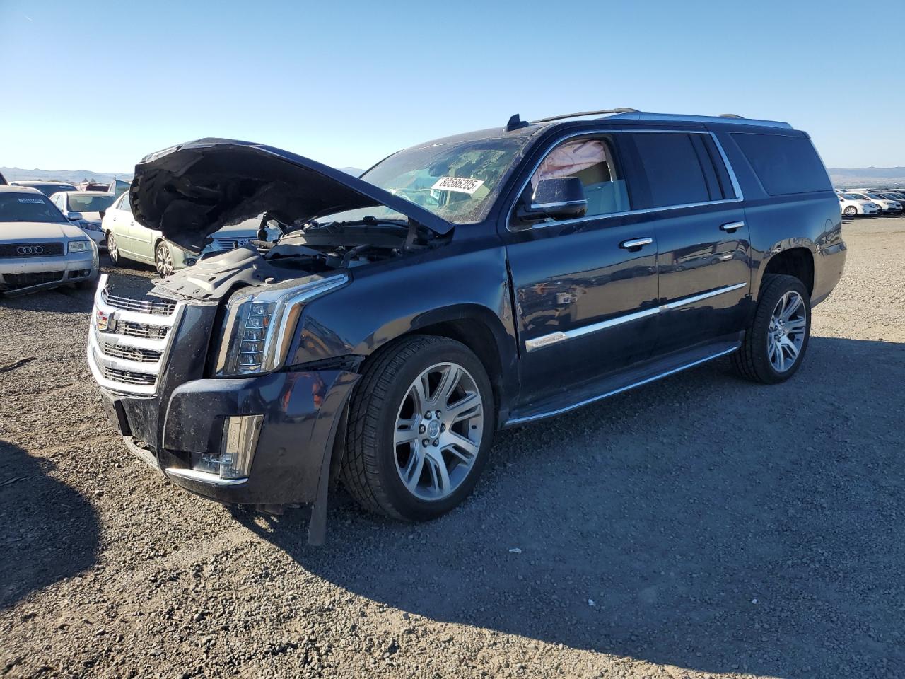 2017 Cadillac Escalade ESV Luxury, VIN 1GYS4HKJXHR154539 — Frame damage