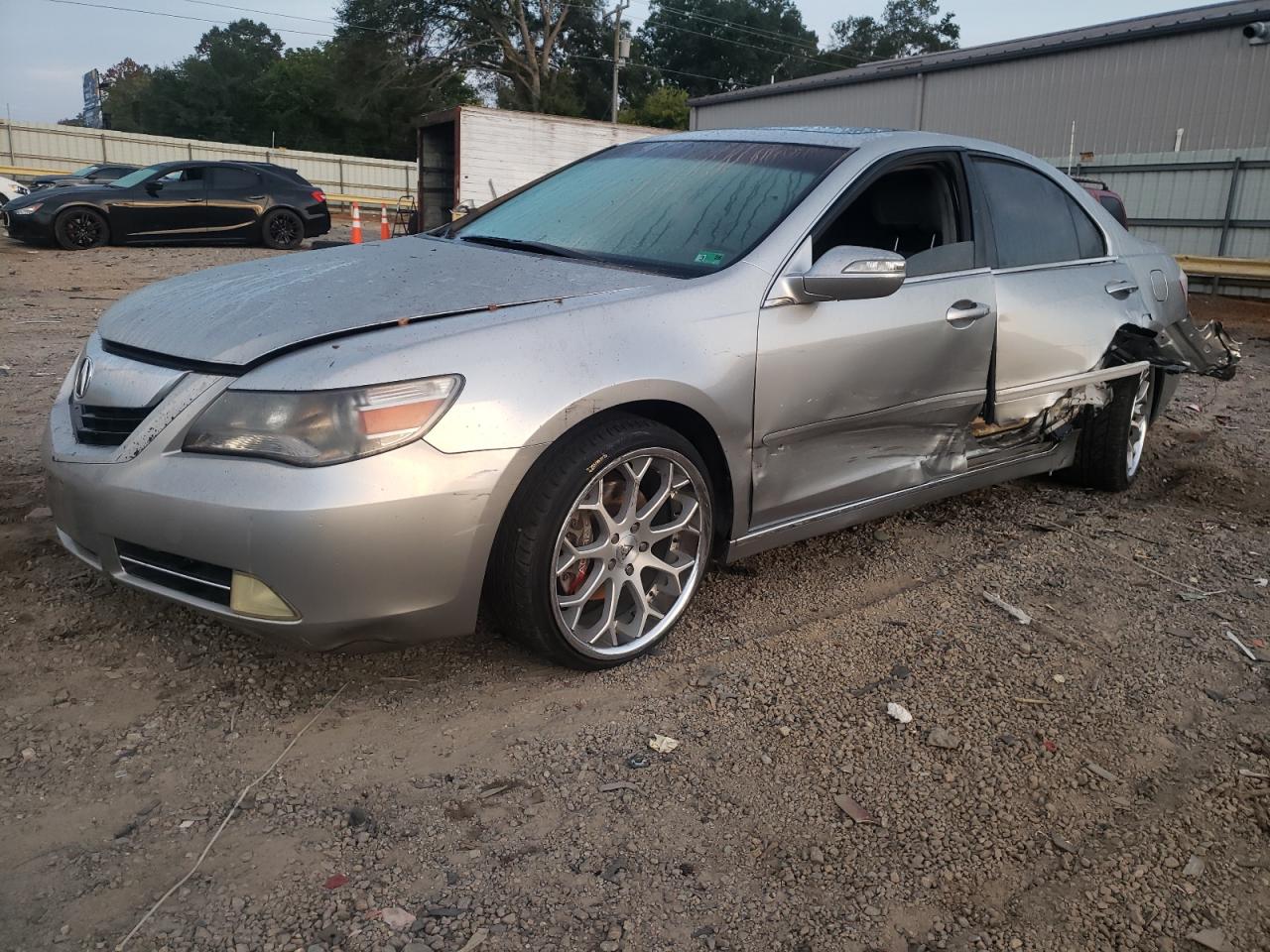 2010 Acura RL Technology, VIN JH4KB2F61AC001747 — Side