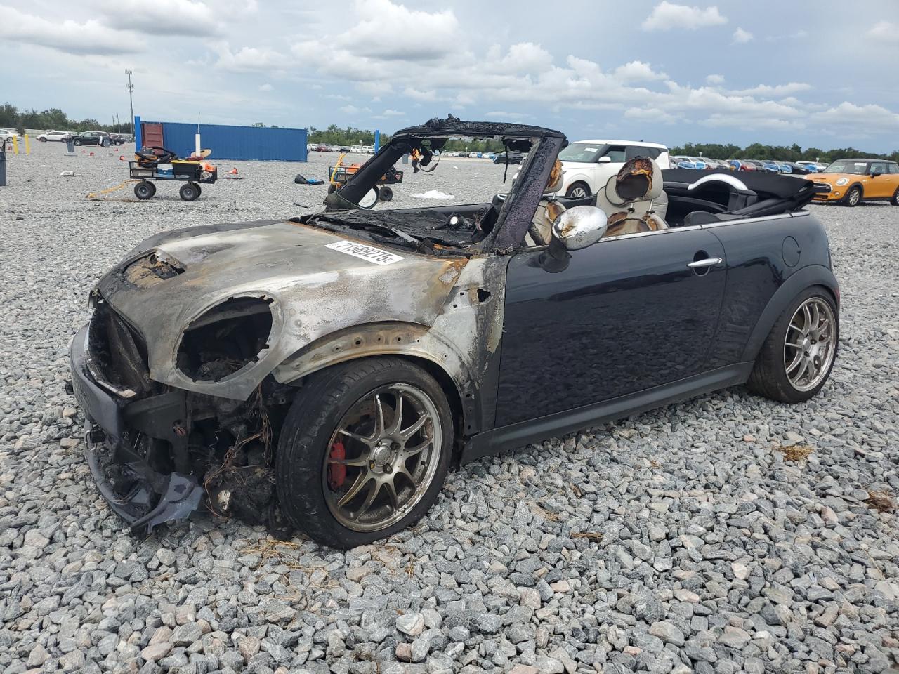 2012 MINI Convertible S, VIN WMWZP3C56CT296914 — Пожар