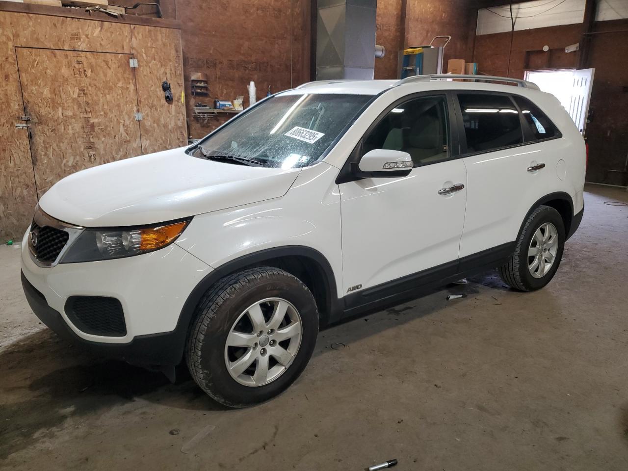 2013 Kia Sorento LX, VIN 5XYKTDA20DG403080 — Frame damage
