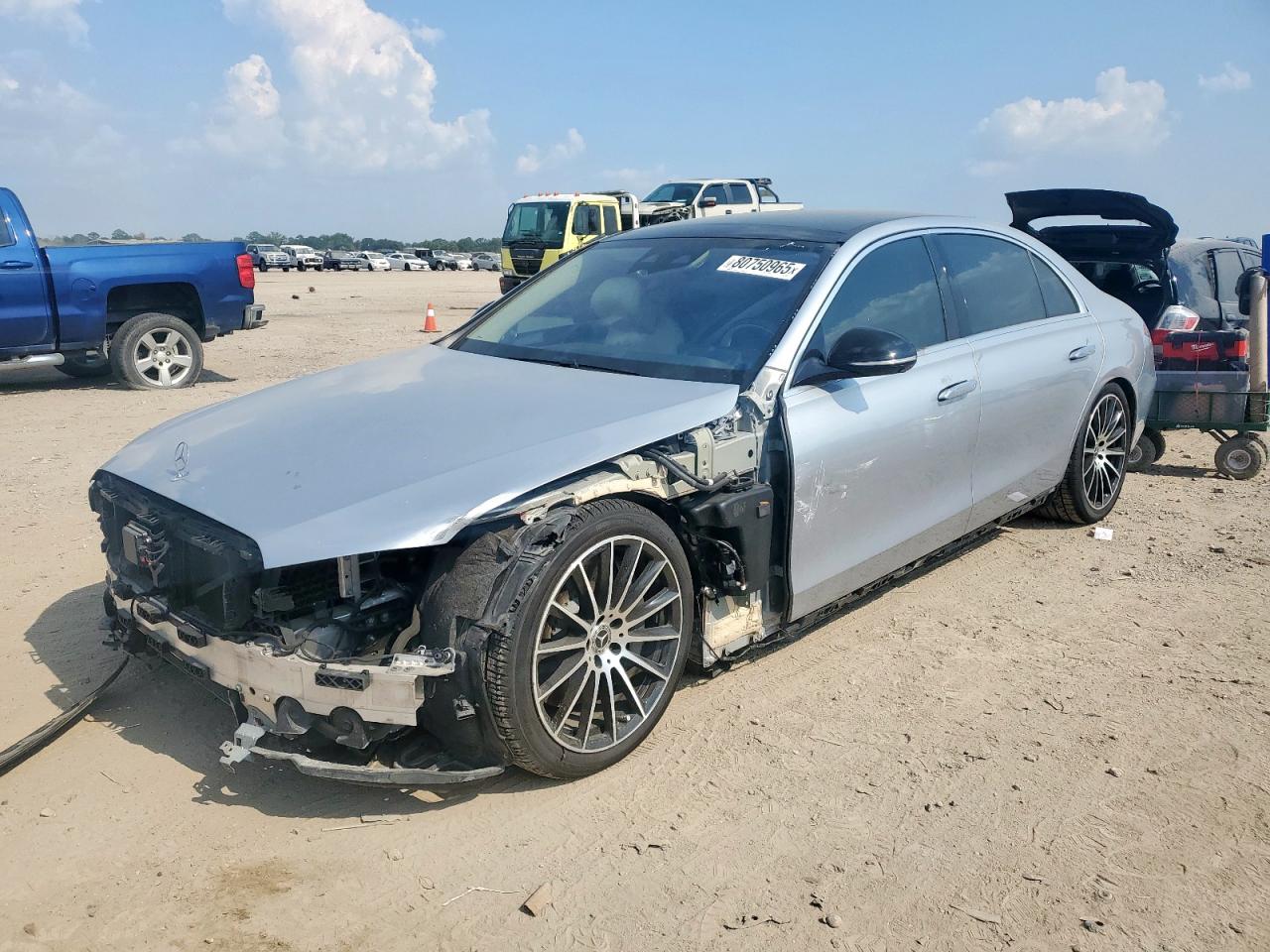 2021 Mercedes-Benz S 580, VIN W1K6G7GB6MA036626 — Front end