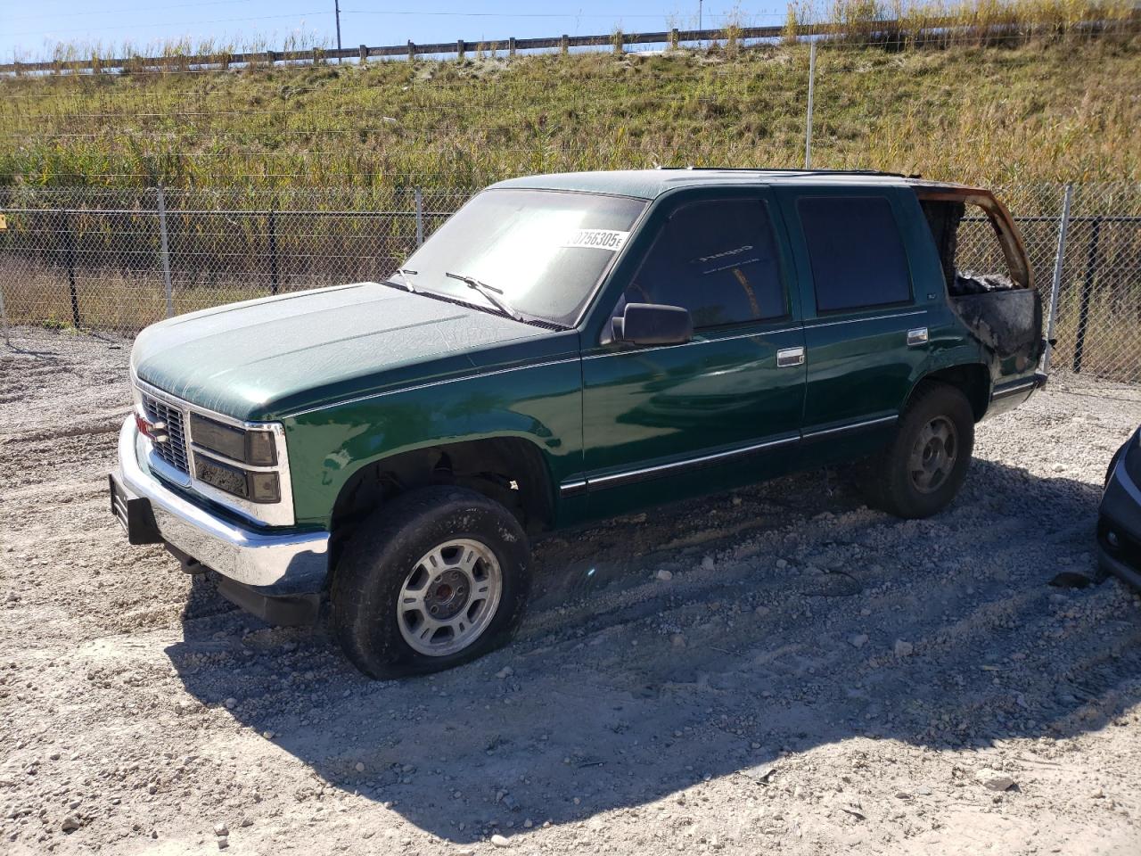 1996 GMC Yukon, VIN 1GKEK13R4TJ748866 — Burn