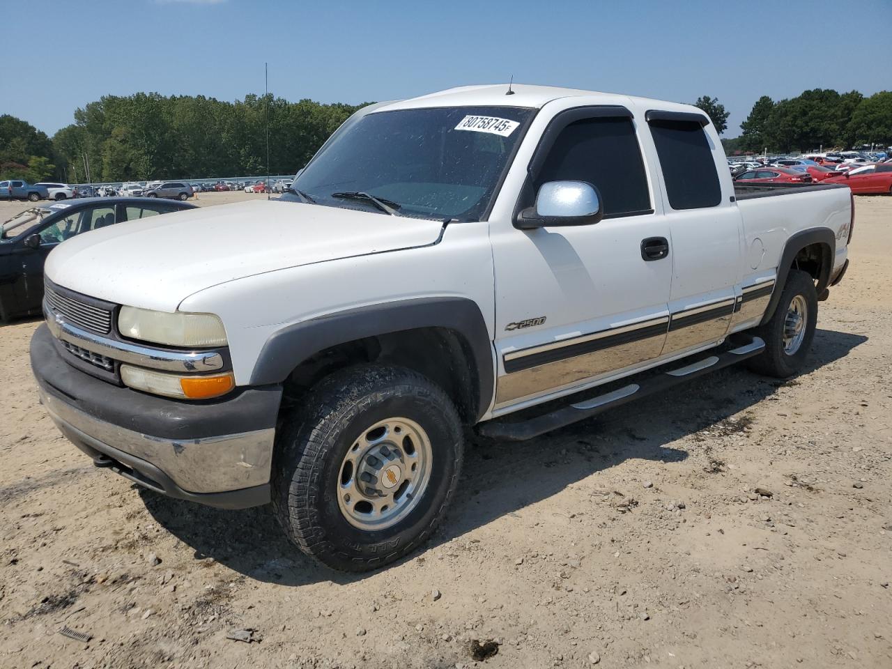 2002 Chevrolet Silverado 2500 LS, VIN 1GCGK29U12Z114601 — Side