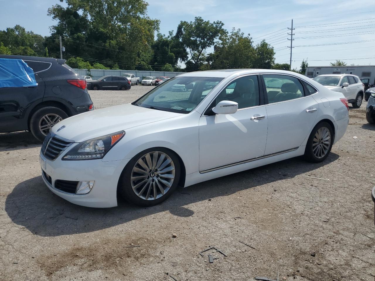 2016 Hyundai Equus Signature, VIN KMHGH4JH7GU103238 — Undercarriage