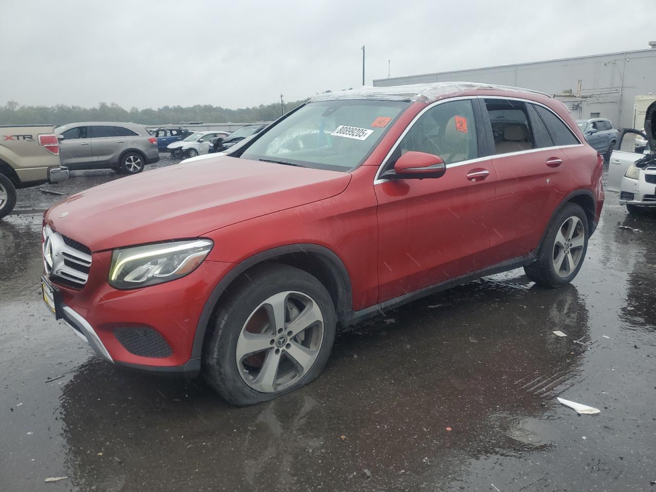 2018 Mercedes-Benz GLC 300, VIN WDC0G4KBXJV105998 — Side