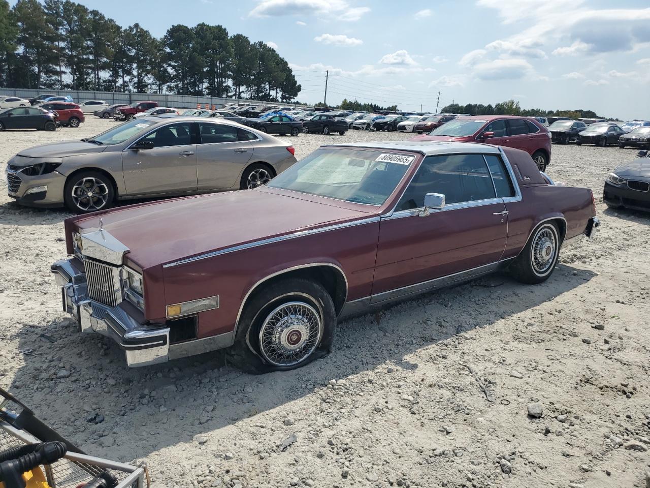1985 Cadillac Eldorado, VIN 1G6EL5789FE621399 — Зад