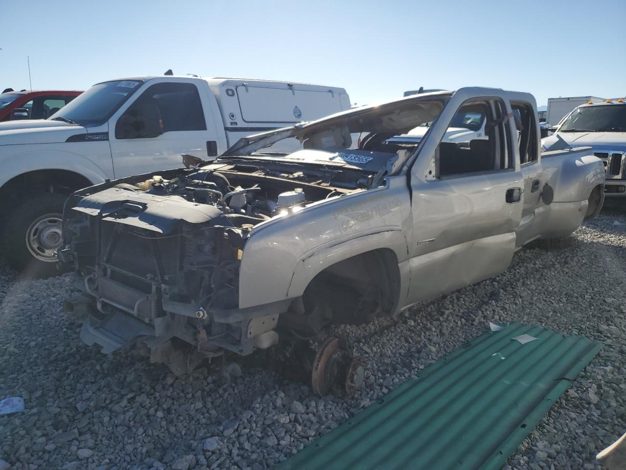 2007 Chevrolet Silverado 3500 DRW LT3, VIN 1GCJK33D17F147725 — Front end