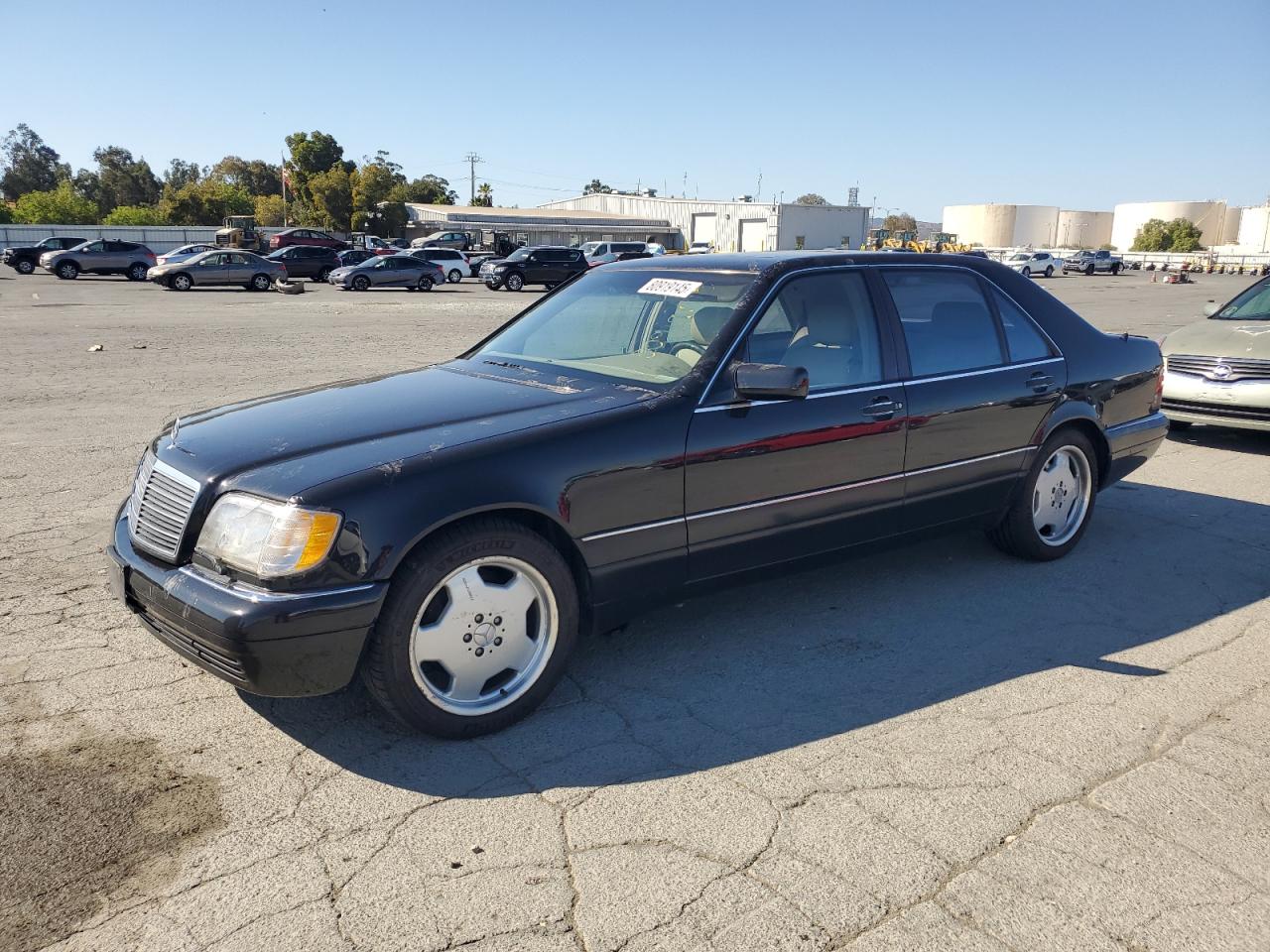1999 Mercedes-Benz S 320/430/500, VIN WDBGA51G5XA410462 — Side