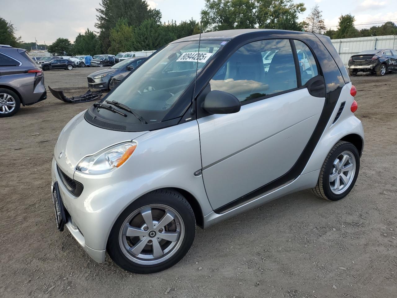 2012 Smart fortwo Pure, VIN WMEEJ3BA0CK520400 — Front end