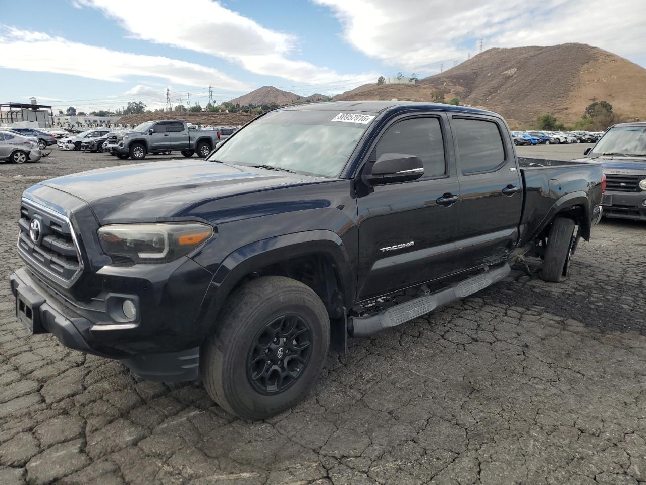 2019 Toyota Tacoma SR5, VIN 3TMBZ5DN7KM021042 — Side
