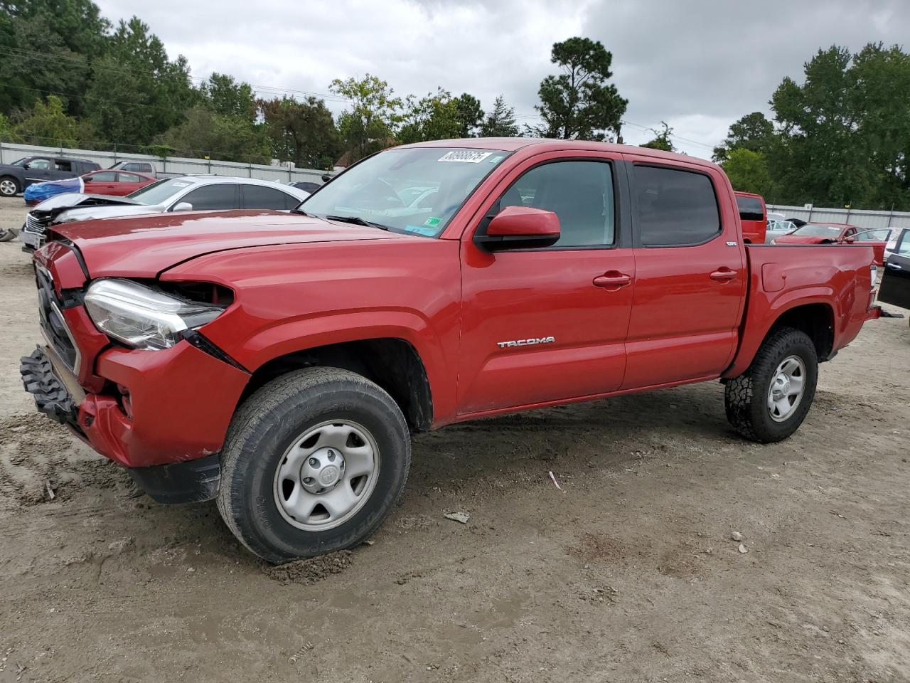 2019 Toyota Tacoma SR, VIN 5TFAX5GN8KX152293 — Front end