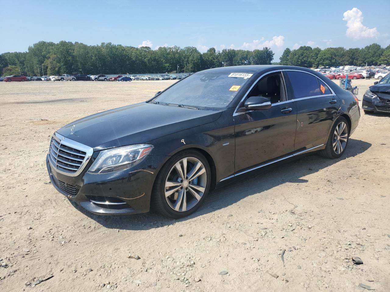 2017 Mercedes-Benz S 550e, VIN WDDUG6DBXHA299195 — Engine fire