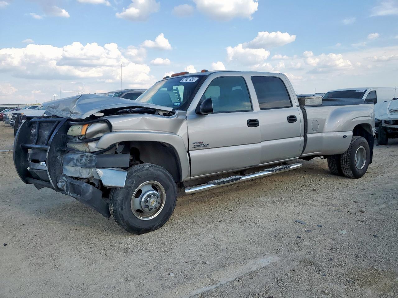 2004 Chevrolet Silverado 3500 LT, VIN 1GCJC33204F197734 — All over