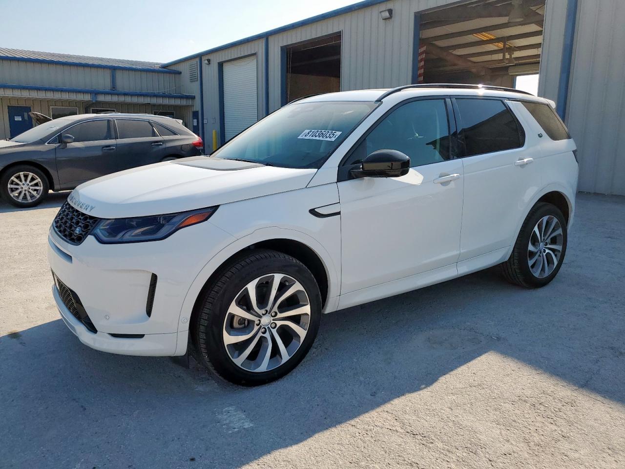 2025 Land Rover Discovery Sport S, VIN SALCJ2FXXSH356916 — Missing or altered VIN