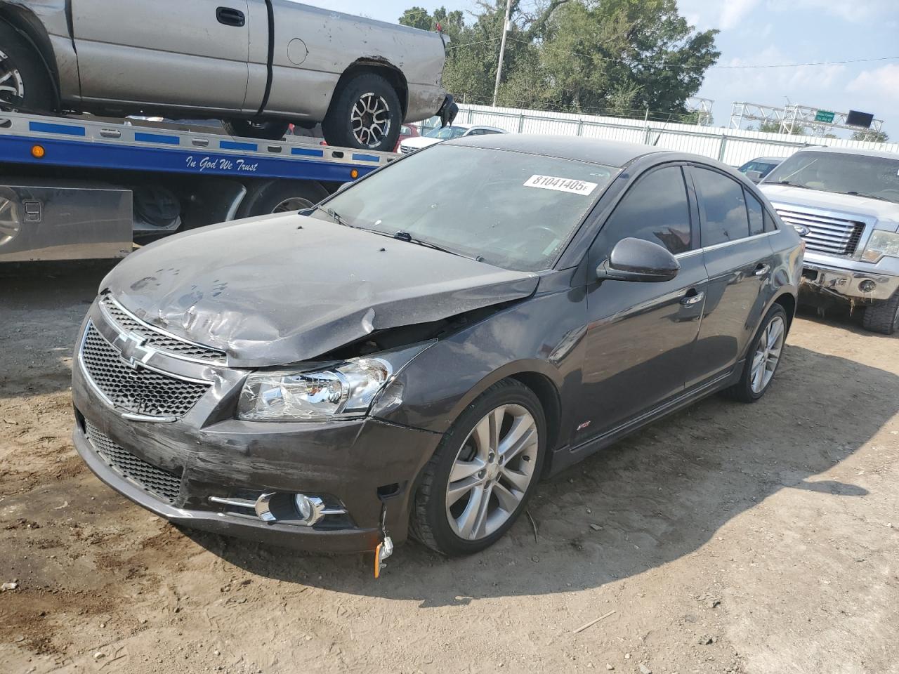 2014 Chevrolet Cruze LTZ, VIN 1G1PG5SB7E7325001 — Front end