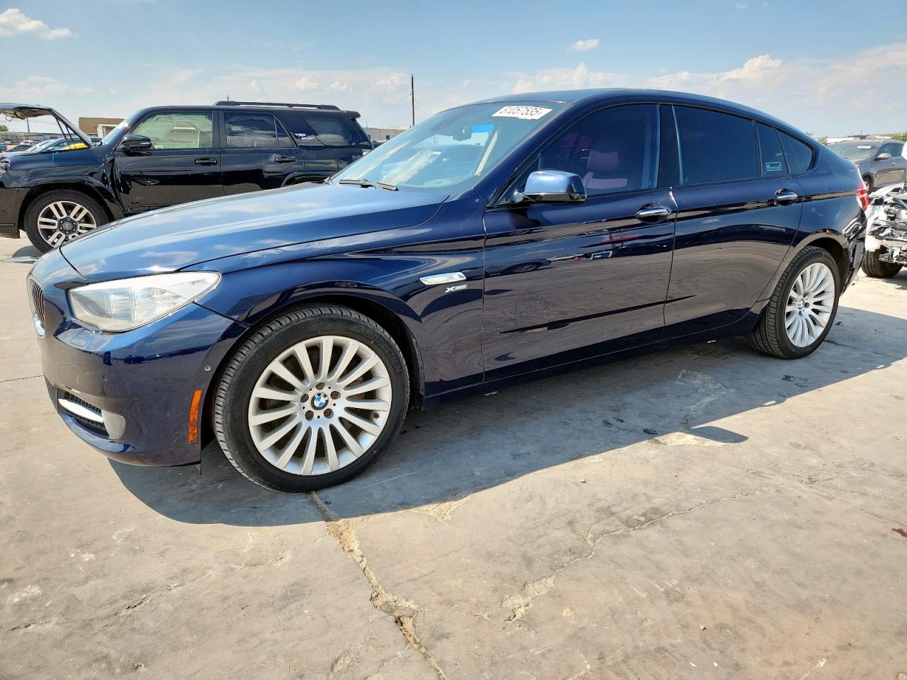 2011 BMW 5 Series 535i Gran Turismo xDrive, VIN WBASP2C55BC338287 — Rear end