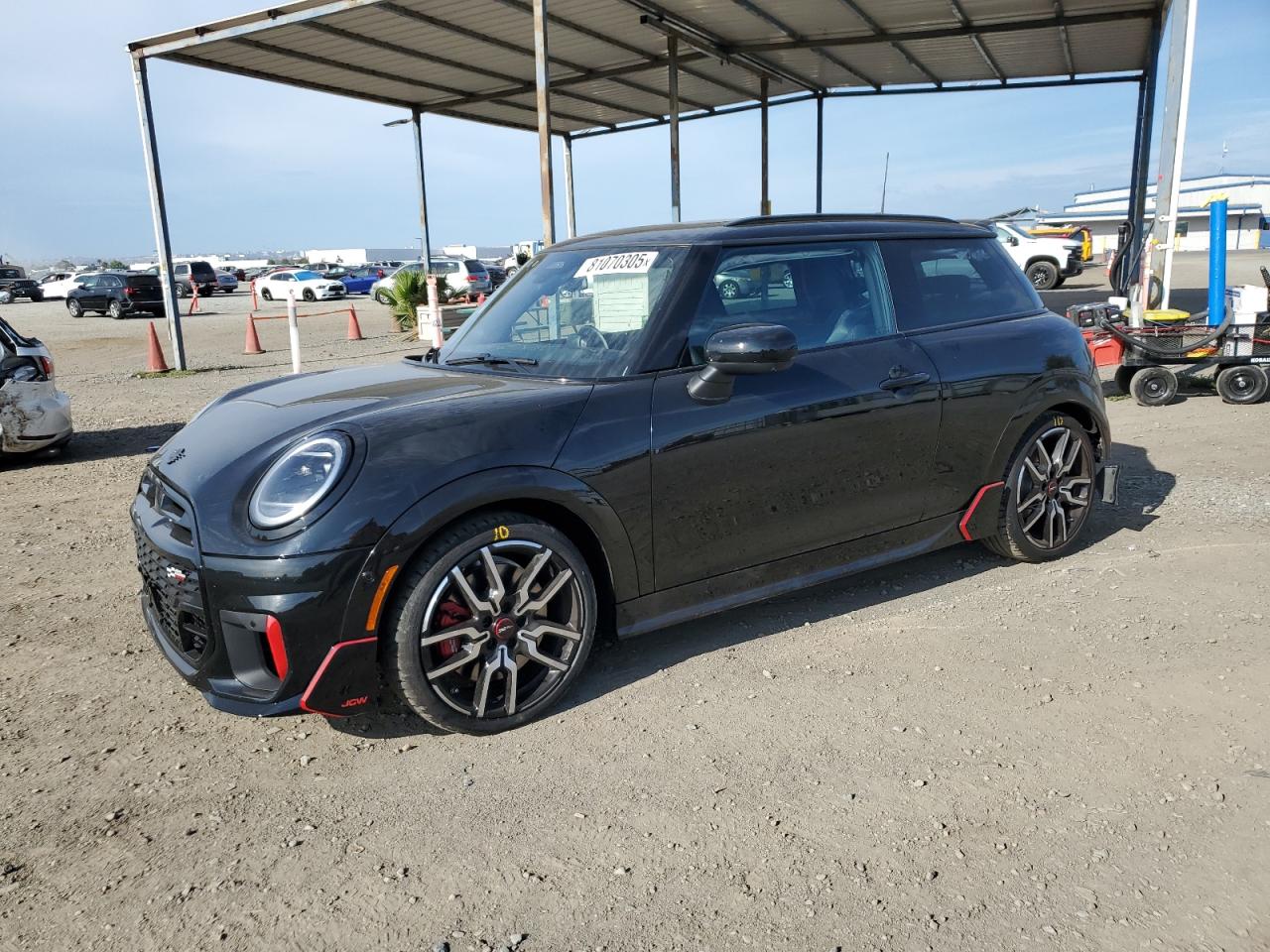 2025 MINI COOPER, VIN WMW33GD07S2X31830 — Rear end