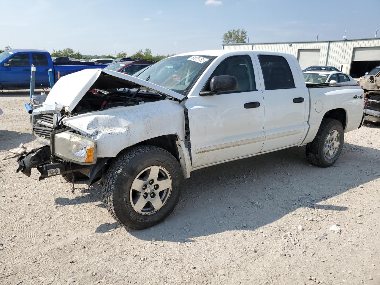2005 Dodge Dakota Laramie, VIN 1D7HW58N55S289845 — Перед