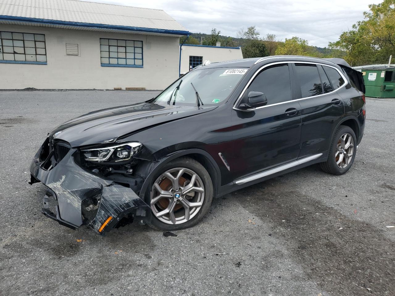 2022 BMW X3 xDrive30i, VIN 5UX53DP06N9M48710 — Front end