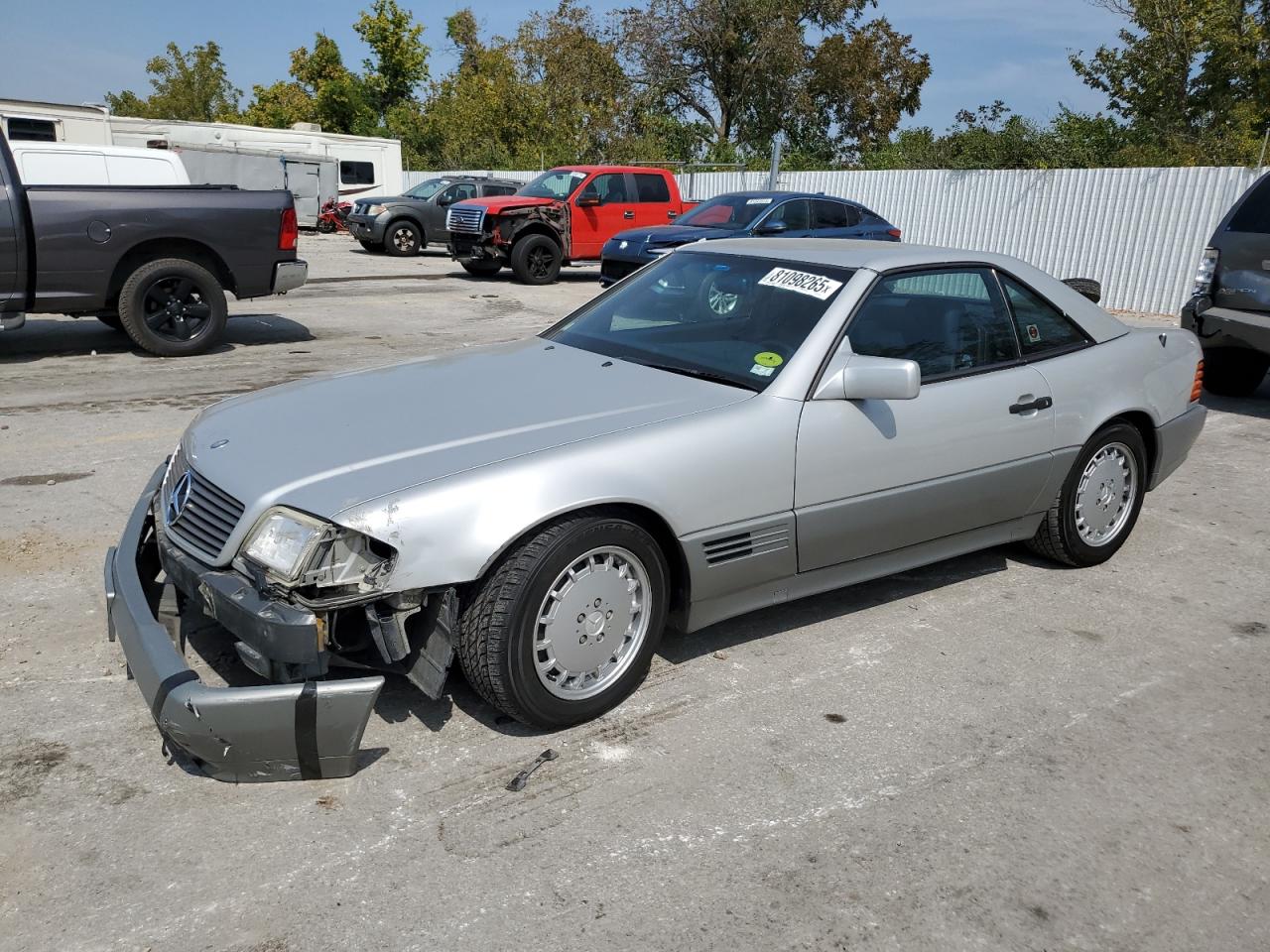 1991 Mercedes-Benz 500, VIN WDBFA66E1MF024936 — Front end