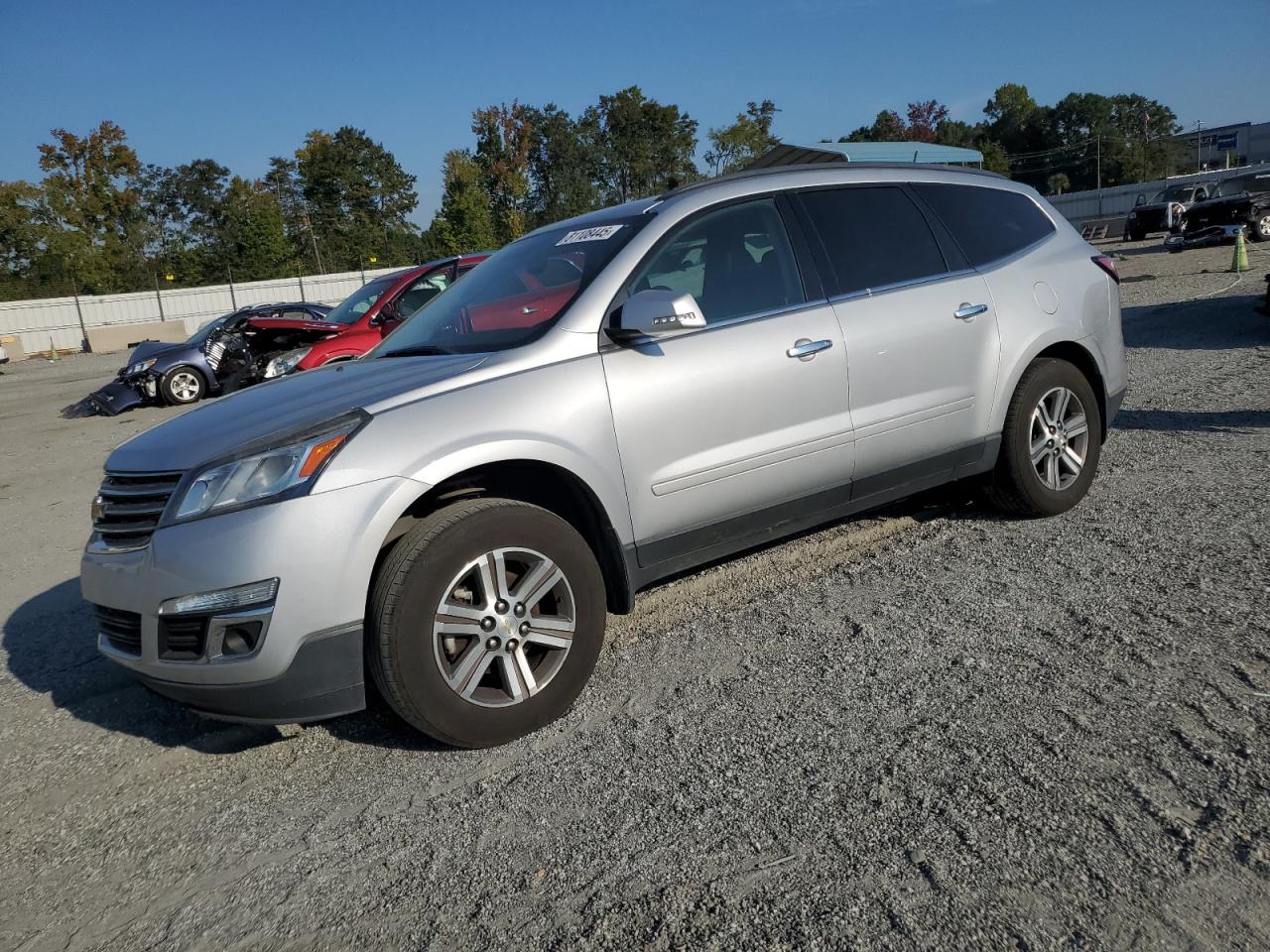 2017 Chevrolet Traverse LT, VIN 1GNKVHKD8HJ272270 — Side