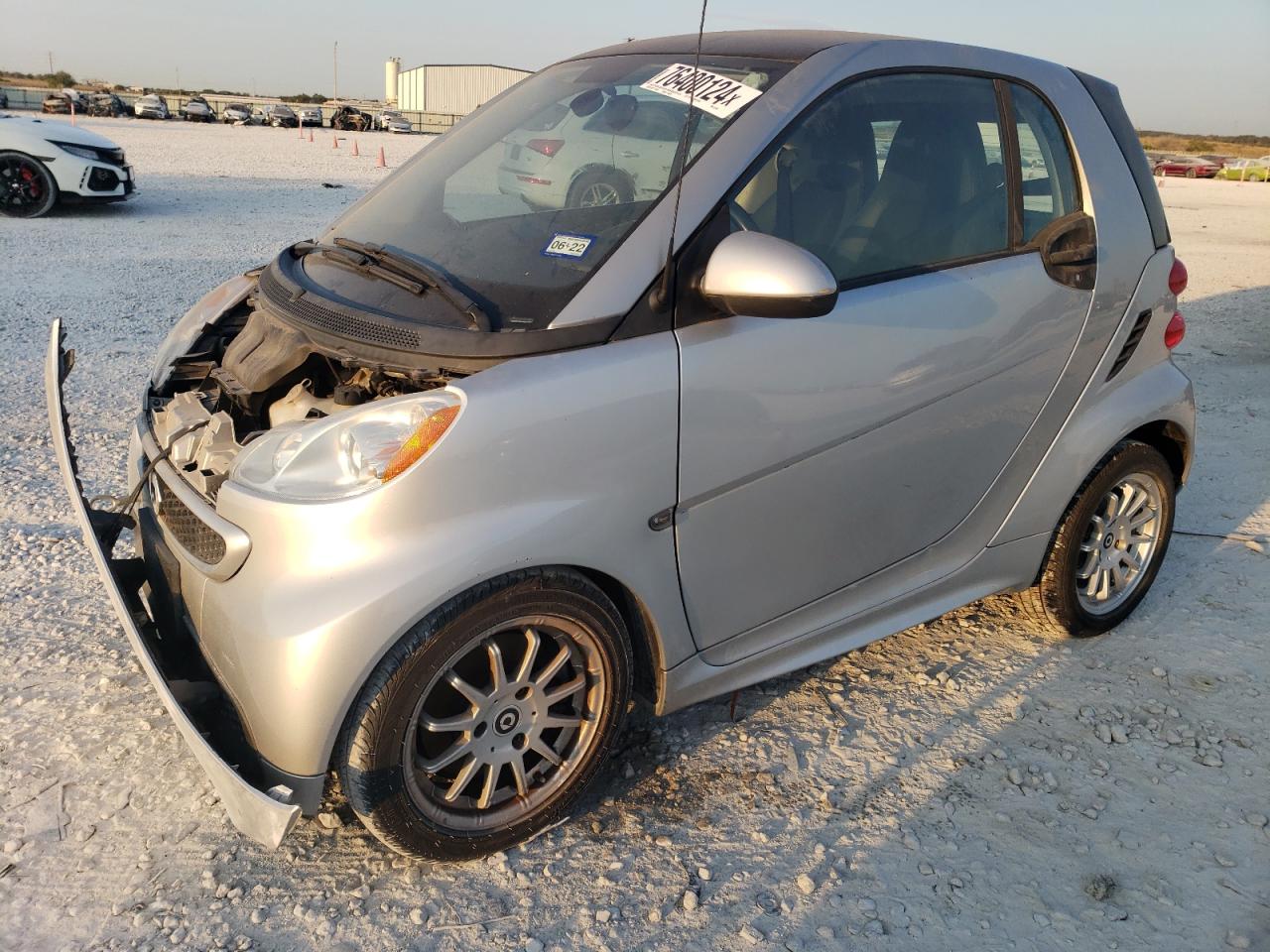 2013 Smart fortwo Pure, VIN WMEEJ3BA6DK652837 — Перед